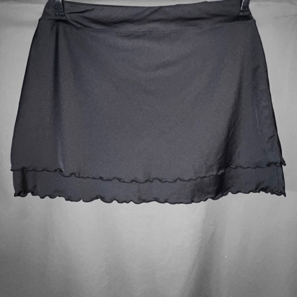 Black Lightweight Ruffle Skort - Picture 2 of 6